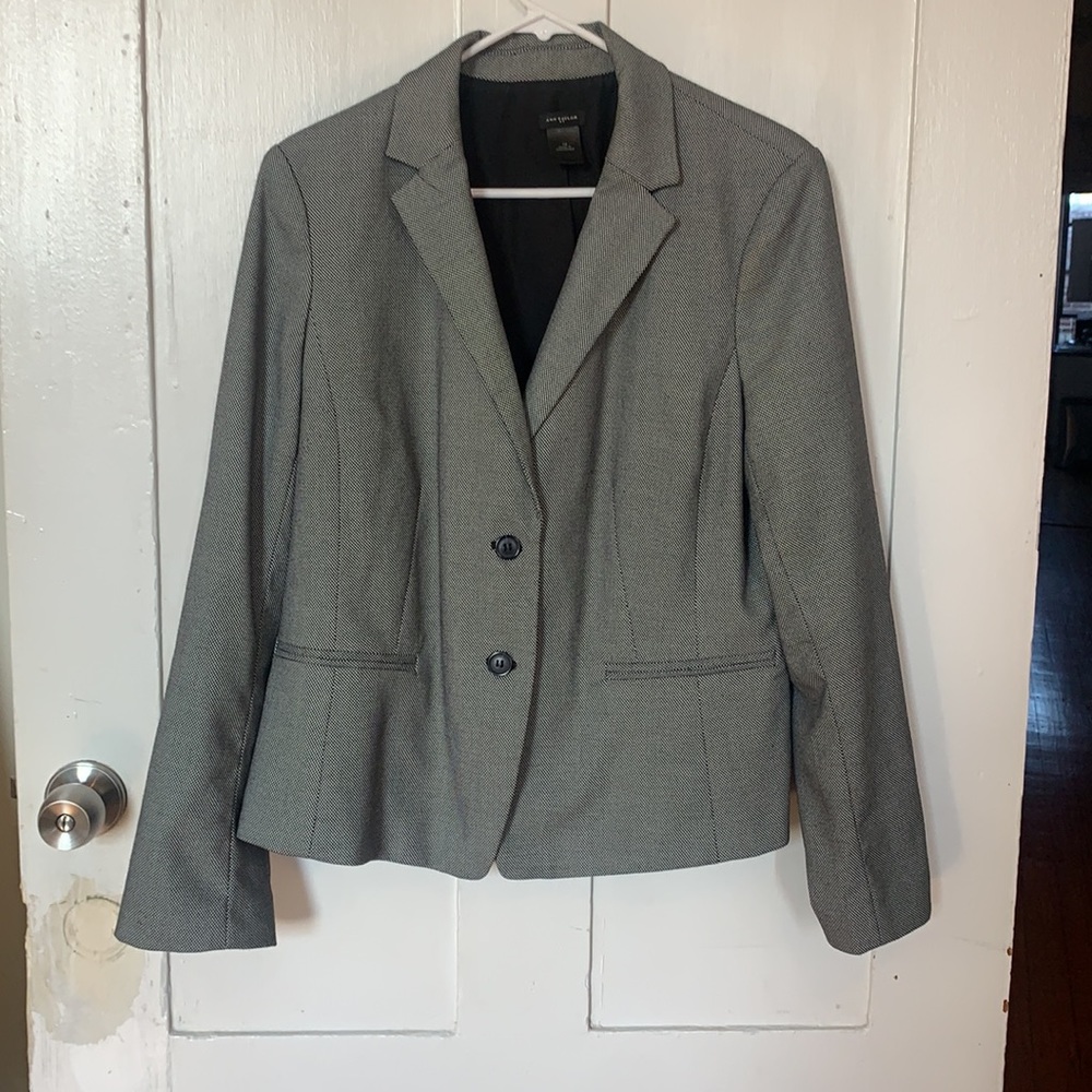 Ann Taylor Black and White Patterned Blazer matching pants too